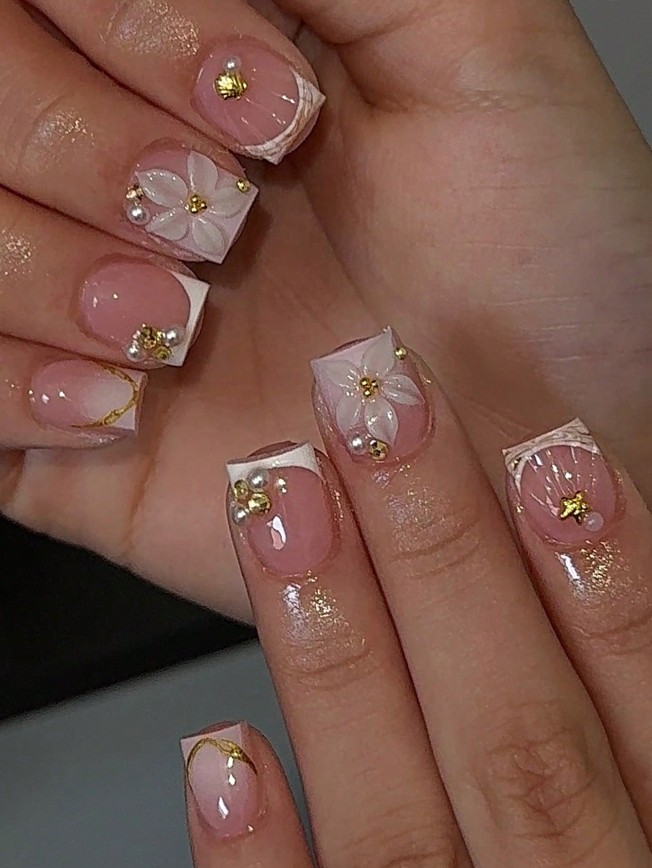 Nail Art Y2K - 24pcs Short Square White French Flower